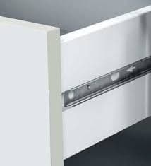 Spinda Artic White Modern 5 Drawer Chest - 007845A